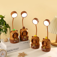 Lampe de nuit multifonctionnelle USB en forme de capybara de dessin animé, taille-crayon d'apprentissage 360 °   Lampe de bureau réglable pour enfants, cadeau idéal