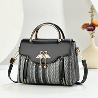 Nouvel Arrivage Sac Femme Tissé Multicolore Grande Capacité Sac à Main Commuter Sac Bandoulière Élégant Cadeau Tendance
