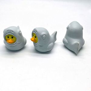 Outil de jeu de sable créatif pour enfants en forme de requin, canard en caoutchouc mignon en forme d'animal, unisexe, pour bébés de 0 à 24 mois - Product Image 4