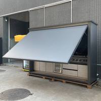 Cuisine extérieure personnalisée en acier inoxydable 304 noir/gris pour jardin/patio avec porte, résistante aux intempéries, avec abri