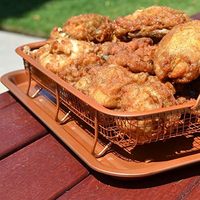 Plateau à légumes en cuivre Plateau de cuisson antiadhésif avec panier à griller à mailles surélevées Ensemble de 2 pièces