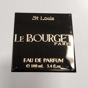 Vente directe usine : Étiquettes adhésives personnalisées en aluminium doré, étanches, pour coffrets cadeaux de parfums, bougies et flacons cosmétiques (ODM/OEM) - Product Image 3