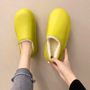 Sandales en fourrure pour femmes, sabots doublés et Mules, chaussures de jardin d'hiver, pantoufles de maison chaudes, Mules d'intérieur et d'extérieur - Product Image 4