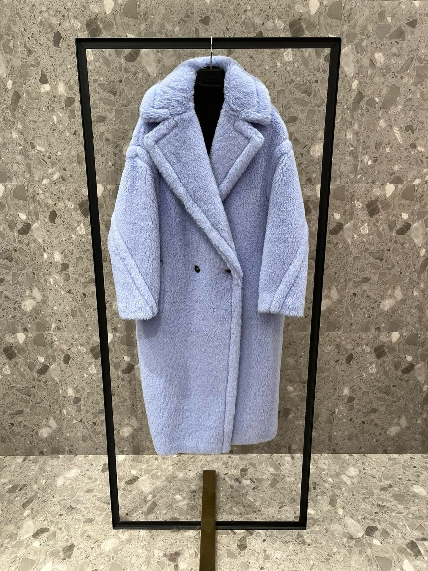 Bébé bleu