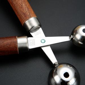 Oem/ODM độ chính xác cao 304 thép không gỉ tay cầm bằng gỗ trái cây Baller dụng cụ nhà bếp cho các blogger thực phẩm và lớp học nấu ăn - Product Image 4