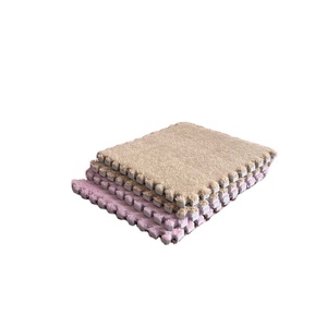 Alfombra de Espuma Lavable Reversible Moderna, Alfombra de Juego para Bebés y Niños, de Felpa Suave, Forma Cuadrada, Mantiene el Calor, para Uso Doméstico - Product Image 1