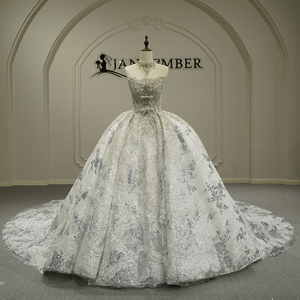 Vestido de Novia Moderno y Elegante GT26032, Estilo Princesa, Sin Tirantes, con Cola de Capilla, Encaje y Flores para Chicas - Product Image 1