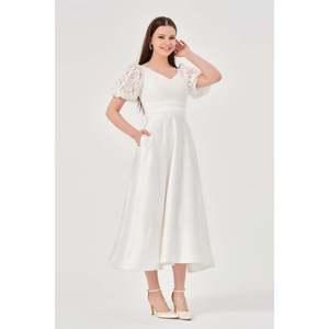 Camiseta Básica Blanca para Mujer DANS, Cómoda y Elegante, Paquete al por Mayor Tallas 36-42 para Uso Diario - Product Image 2