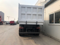 La Chine Offres Spéciales Sinotruk HOWO marque la plus populaire 371HP 420HP 40Ton 60Ton camion à benne basculante pour la vente au Sénégal