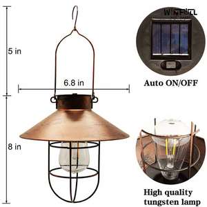Lanterne de jardin solaire vintage en fer forgé avec ampoule à filament, étanche pour la décoration extérieure de routes, cours et patios - Product Image 5