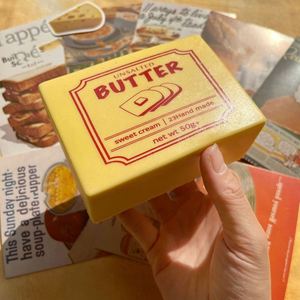 2026 Meilleures ventes : Jouets anti-stress super moelleux en forme de bâton de beurre, à remontée lente, à presser, jouets sensoriels réalistes en forme d'aliments - Product Image 5