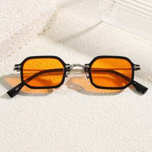 Gafas de Sol Personalizadas con Logotipo, Moda Retro 2025, Unisex, Metálicas, Poligonales, Rectangulares, con Protección UV400, Montura Pequeña Cuadrada de Aleación con Diseño de Leopardo - Product Image 4