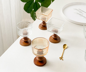 Tigelas de Sobremesa de Vidro 200ml Vintage com Pé para Sorvete, Trifle, Pudim e Smoothie, com Suporte de Madeira Estável - Product Image 6