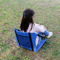 Coussin de siège de stade portable pliable et léger avec dossier et sangles réglables pour le camping et la randonnée en extérieur