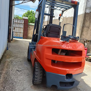 Nouveau design 2024 Chariot élévateur à essence Toyota d'occasion 3t-5t, hauteur de levage 3m, petit moteur GPL, accessoires, 4300kg certifié - Product Image 6