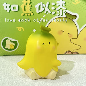 Nuevo y popular adorno de pato de resina exquisito con diseño de caricatura nostálgica, ideal para decoración de dormitorio, escritorio o coche, venta al por mayor. - Product Image 6