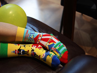 Chaussettes de tous les jours en tricot à motifs asymétriques unisexes Creative Cool Funny & Funky Socks