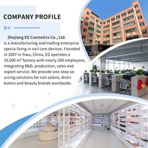 Juego <span class=keywords><strong>de</strong></span> <span class=keywords><strong>Esmalte</strong></span> <span class=keywords><strong>de</strong></span> Uñas <span class=keywords><strong>de</strong></span> Gel Líquido UV LED al por Mayor <span class=keywords><strong>de</strong></span> Marca OEM, Alta Pigmentación, No Tóxico, Ecológico, Logotipo Personalizado - Product Image 3