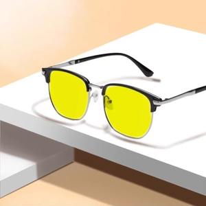 Gafas de Visión Nocturna Negras Redondas con Marco de Metal TR, Lentes con Protección Anti Luz Azul y Anti UV, Modelo 817 - Product Image 4