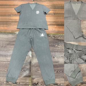 ชุดยูนิฟอร์มแพทย์แบบสองชิ้น คอวี แขนสั้น ขายส่ง OEM รับสกรีนโลโก้ คุณภาพสูง ชุดสครับสำหรับผู้หญิง - Product Image 4