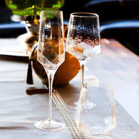Verres à vin rouge hauts, créatifs et exquis, à bord doré, style rétro simple, vente en gros
