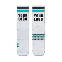 Emballage gratuit échantillon gratuit chaussette de sport avec logo jacquard personnalisé chaussette de sport tricotée confortable chaussette de sport d'équipe personnalisée
