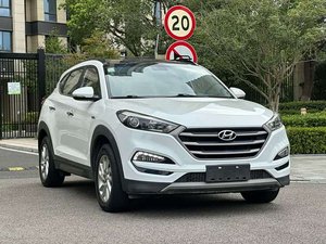 <span class=keywords><strong>Hyundai</strong></span> <span class=keywords><strong>Tucson</strong></span> 2018 <span class=keywords><strong>2019</strong></span> 1.6T DCT FWD Édition Spéciale 15e Anniversaire, Lisse et Durable - Product Image 3