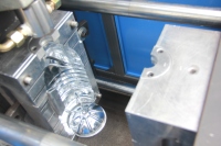Machine de soufflage de bouteilles semi-automatique 5L, équipement de soufflage à changement d'outillage facile pour la production de bouteilles en petites séries