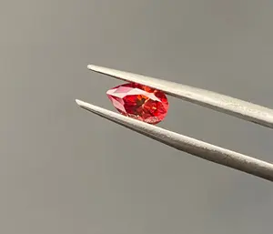 1.5*3毫米至10 * 14毫米石榴石红色硅石松散石0.1克拉至6.0克拉花式切割梨切割深色硅石珠