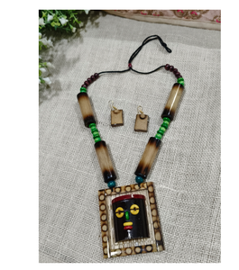 Collar de bambú ecológico hecho a mano con cuentas naturales, accesorio de moda ligero para uso casual y estilo étnico. - Product Image 2