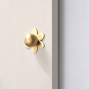 Poignée de porte de tiroir de commode de cuisine en laiton massif Qiansi HK0355, petite <span class=keywords><strong>marguerite</strong></span>, laiton antique - Product Image 4