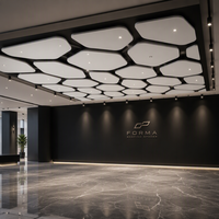 Panneaux de plafond en fibre de verre insonorisants haute fréquence Qinsound, baffles de plafond suspendus en fibre de verre montés sur fil pour salle d'exposition