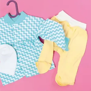 Grucce in plastica rosa antiscivolo da 50 pezzi Ultra robuste e resistenti per abbigliamento per bambini - Product Image 1