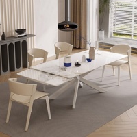 Table à manger extensible moderne italienne en pierre frittée, plateau en porcelaine aspect marbre blanc, table de cuisine avec base en métal