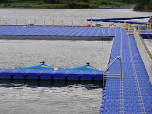Polyethylene houseboat nổi <span class=keywords><strong>Dock</strong></span> nhựa nổi <span class=keywords><strong>piers</strong></span> phao cho Marine nguồn cung cấp nổi <span class=keywords><strong>Dock</strong></span> cho bán - Product Image 4