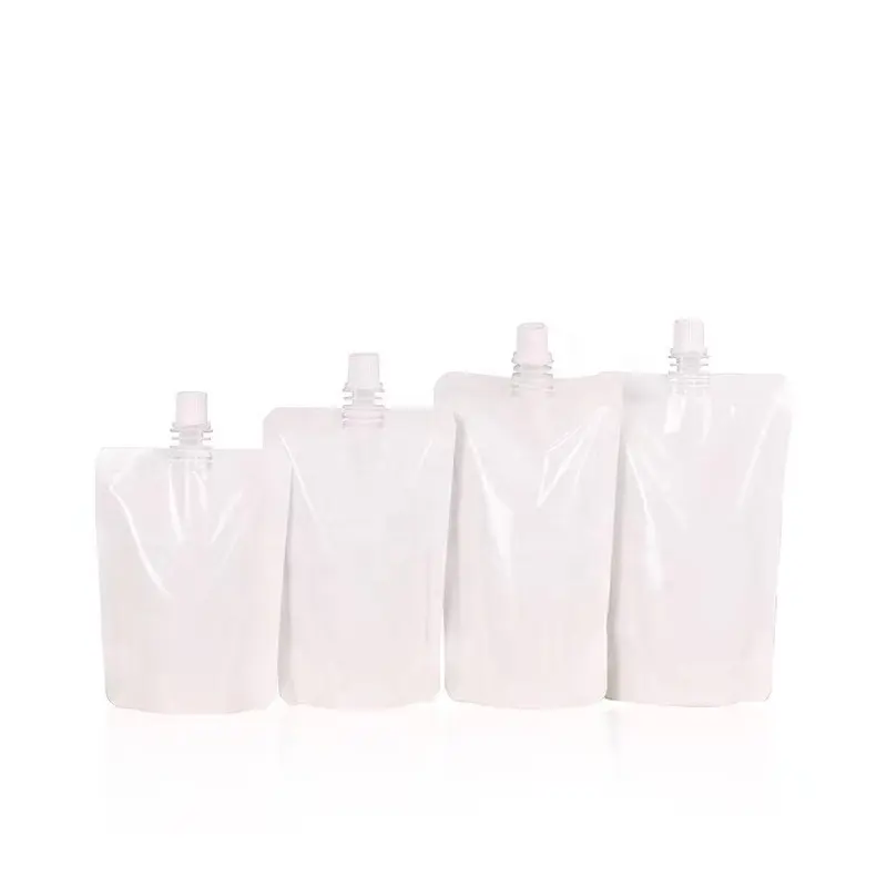 Sac de boisson à bec blanc 100ml/8 oz pochette de rangement à bec en plastique pour sac de jus de mariage de fête gravure impression OEM boisson
