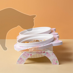 Comedero de cerámica para gatos y perros con diseño doble elevado y protección para el cuello inclinado - Product Image 3