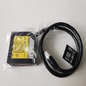 เซ็นเซอร์วัดระยะทางด้วยเลเซอร์ขนาดเล็ก HL-G103-A-C5 แบบมีสายเชื่อมต่อ สำหรับใช้งานในอุตสาหกรรม - Product Image 1