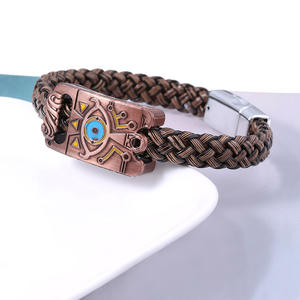 <span class=keywords><strong>The</strong></span> Legend <span class=keywords><strong>Of</strong></span> <span class=keywords><strong>Zelda</strong></span>-Pulsera <span class=keywords><strong>de</strong></span> piel con ojos grandes, brazalete con dijes entrelazados, <span class=keywords><strong>Breath</strong></span> <span class=keywords><strong>Of</strong></span> <span class=keywords><strong>The</strong></span> <span class=keywords><strong>Wild</strong></span> - Product Image 5