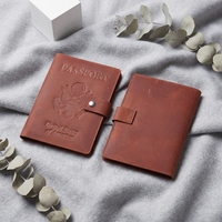 Dompet Paspor Kulit Asli Vintage Bergaya dengan Pola Deboss, Mudah Dibawa, Dilengkapi Penutup Elastis