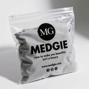 Bolsa de Embalaje con Cierre Esmerilado para Camisetas y Calcetines, Biodegradable, de PE de 140 Micras, con Impresión Personalizada del Logotipo de la Empresa, MOQ Bajo - Product Image 2