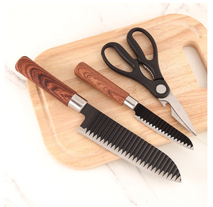 Ensemble de 6 couteaux en acier inoxydable ondulé noir avec manches en <span class=keywords><strong>bois</strong></span>, compatibles lave-vaisselle, <span class=keywords><strong>ciseaux</strong></span> ambidextres, éplucheur translucide fumé - Product Image 4