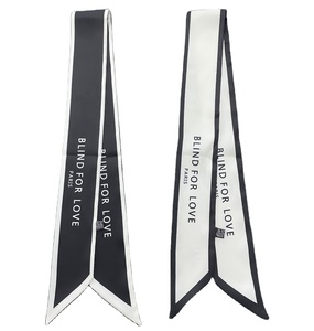 Sciarpa della borsa della sciarpa dei capelli di <span class=keywords><strong>seta</strong></span> imitata Designer classico bianco e <span class=keywords><strong>nero</strong></span> multiuso - Product Image 1
