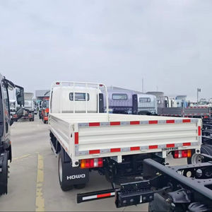 Sinotruck Howo 4X2 10 Tonnen Leichter LKW Kastenwagen Einzelkabine Yuchai Diesel Euro 3 Kraftstoffsparend für Regionale Logistik - Product Image 1