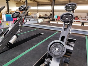 Machine de découpe de <span class=keywords><strong>verre</strong></span> automatique intégrée pour le chargement, la découpe et le brisage, idéale pour les petites et moyennes entreprises à faible investissement (fenêtres en <span class=keywords><strong>verre</strong></span>) - Product Image 6