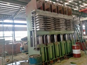 Machine de vulcanisation de bande de roulement de vente directe d'usine/presse de <span class=keywords><strong>precure</strong></span> en caoutchouc de bande de roulement/machine de rechapage de pneu - Product Image 4