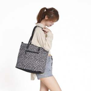 Nouveaux sacs fourre-tout personnalisés à franges simples et tendance pour étudiants, grande capacité, ambiance estivale, sac de plage pour femmes - Product Image 4