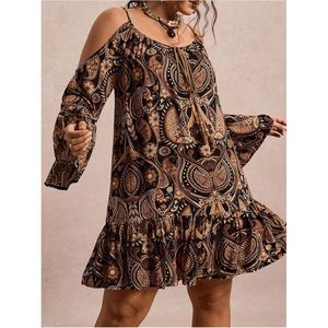 Robe d'été mini pour femme grande taille, style western paisley, épaules dénudées, manches cloche à volants, taille empire, en mousseline, pour les vacances - Product Image 4