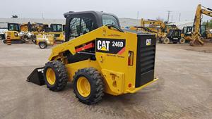 Chargeuse sur pneus CAT 246D d'occasion, moteur d'origine en bon état, peu d'heures de fonctionnement. Mini-chargeuse sur pneus Cat 246C - Product Image 2