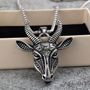 Colgante de cabeza de carnero de acero inoxidable para hombre de Yunnique, amuleto con temática animal para ropa, regalo a juego - Product Image 3